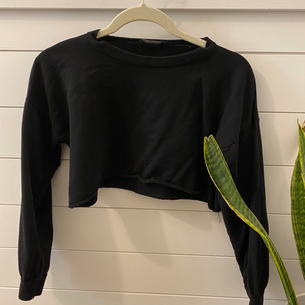 Pretty little thing super crop crew neck